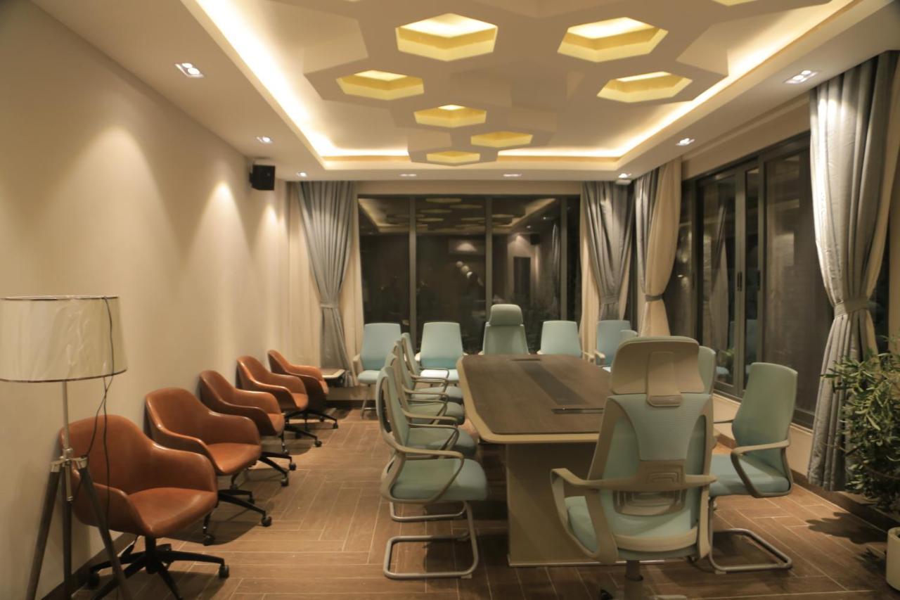 Zara Garden Hotel And Apartments Kampala Luaran gambar
